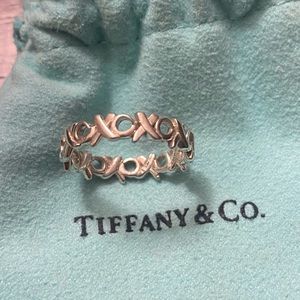 Tiffany & Co Xo Xoxo Sz 6 Hug Kiss Love Band Ring Narrow Picasso Silver